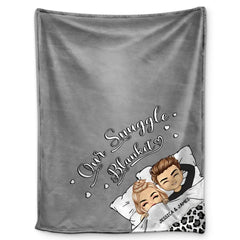 Paar Chibi Unsere Kuscheldecke – Geschenk für Paare, Jahrestag, Geburtstagsgeschenk – personalisierte individuelle Fleecedecke