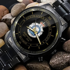 Personalisierte Uhr mit individuellem Namen und Uhrzeit des australischen Polizeilogos