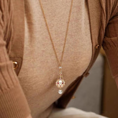 ✨✨Catch The Moon：Gorgeous gentle moonlight pearls 🥰🥰Perfect gift for a woman 👑👑Delicate Necklace