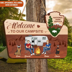 Willkommen auf unserem Campingplatz – personalisiertes Holzschild, Geschenk für Camping-Liebhaber