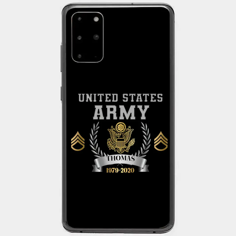 Personalisierte Handyhülle mit individuellem Namen und Uhrzeit im US-Armee-Rang-Camouflage-Design bedruckt
