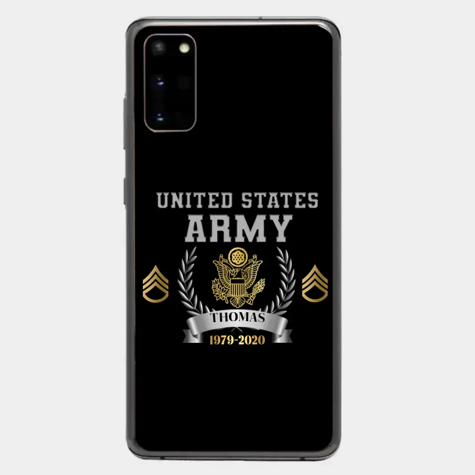 Personalisierte Handyhülle mit individuellem Namen und Uhrzeit im US-Armee-Rang-Camouflage-Design bedruckt