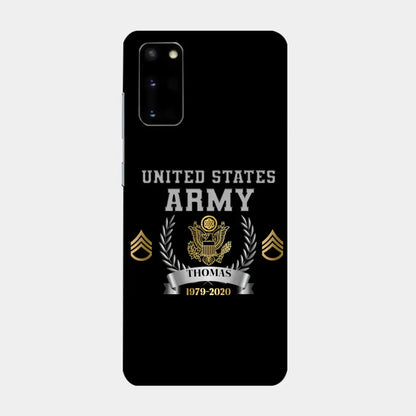 Personalisierte Handyhülle mit individuellem Namen und Uhrzeit im US-Armee-Rang-Camouflage-Design bedruckt