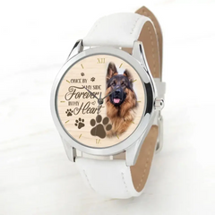 Personalisierte Uhr: Laden Sie Ihr Hundefoto „Hund Once By My Side Forever In My Heart“ hoch