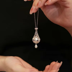 ✨✨Catch The Moon：Gorgeous gentle moonlight pearls 🥰🥰Perfect gift for a woman 👑👑Delicate Necklace