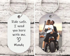 Ride Safe Schlüsselanhänger, I Need You Here With Me, Drive Safe Biker Geschenk, Geschenk für Papa oder Ehemann, Ride Safe I Love You, Motorcycle Be Safe Daddy